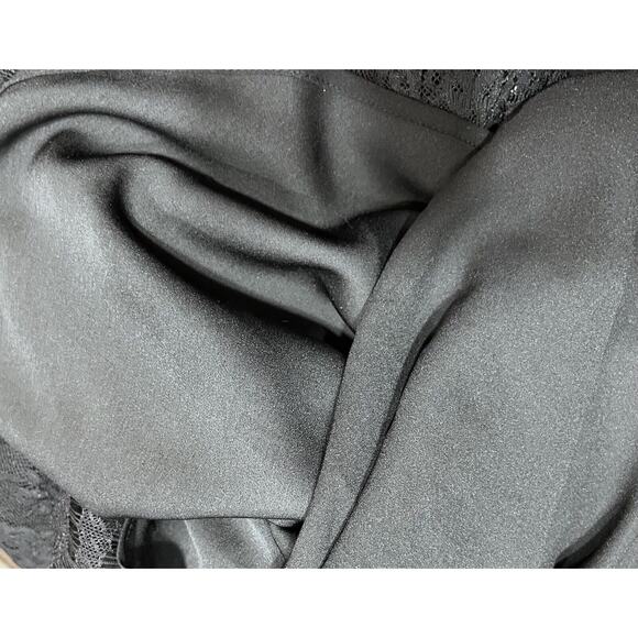 Lovers + Friends Nickolas Plunging Front Black Lace Overlay Maxi dress Sm New - Picture 6 of 15